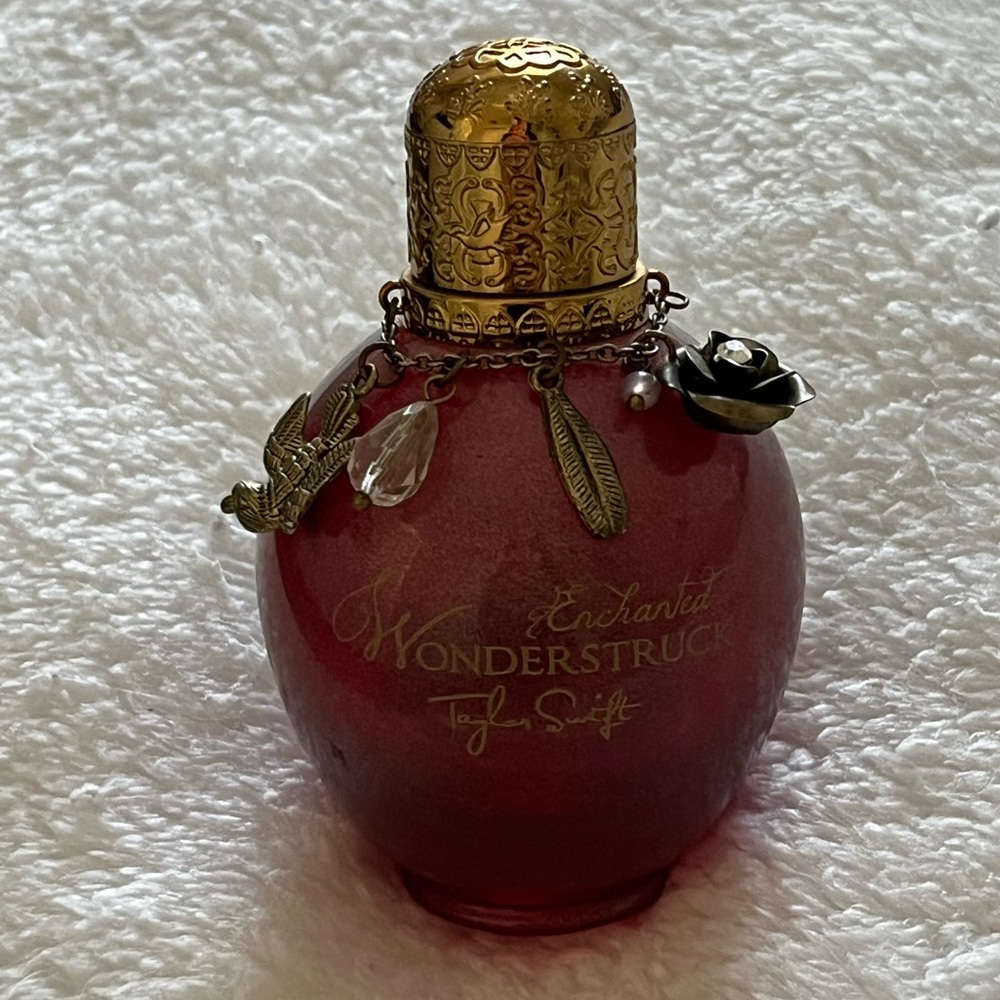 Taylor Swift limited edition Enchanted Wonderstuck perfume